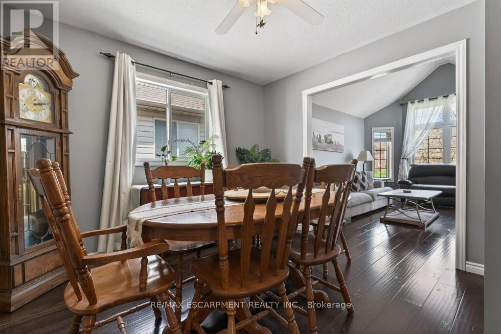4334 Arejay Avenue, Lincoln, Ontario  L3J 0P7 - Photo 3 - X13529544