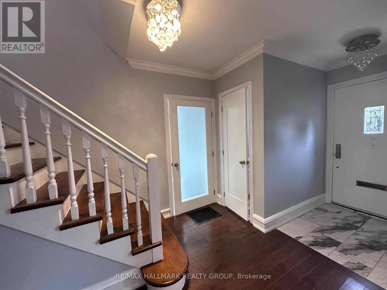 205 Blackburn Avenue, Ottawa, Ontario  K1N 8A9 - Photo 2 - X13164852