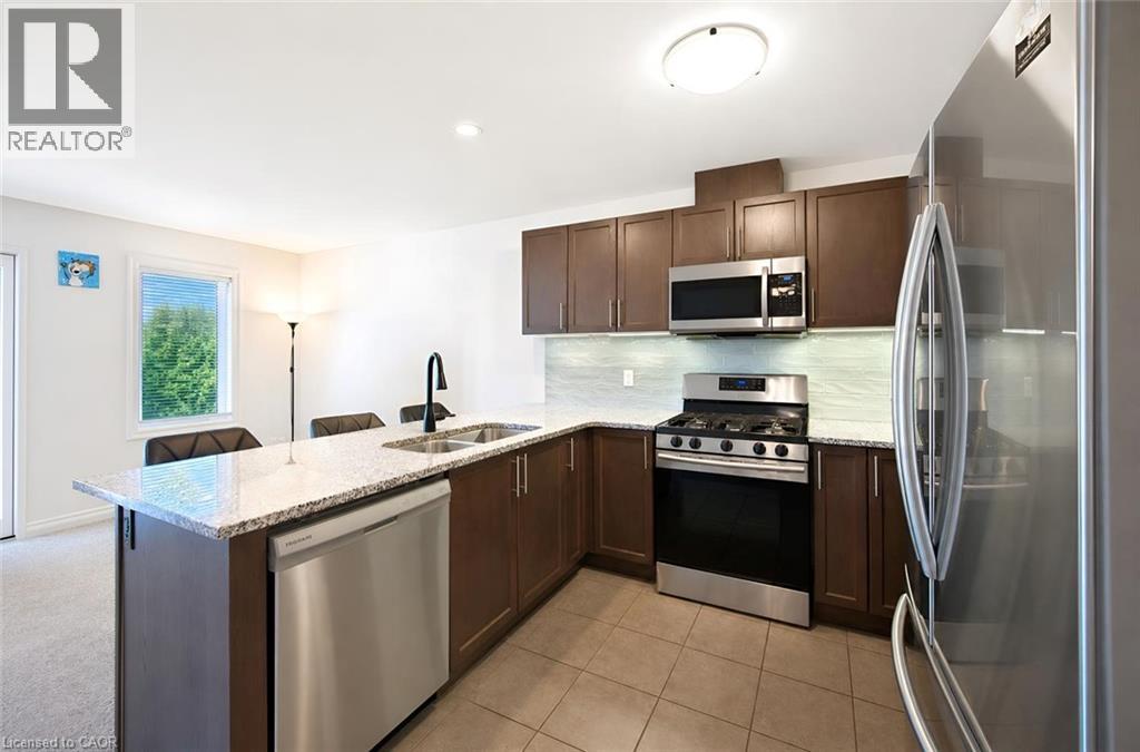 135 Hardcastle Drive Unit# 35, Cambridge, Ontario  N1S 0B6 - Photo 13 - 40854268