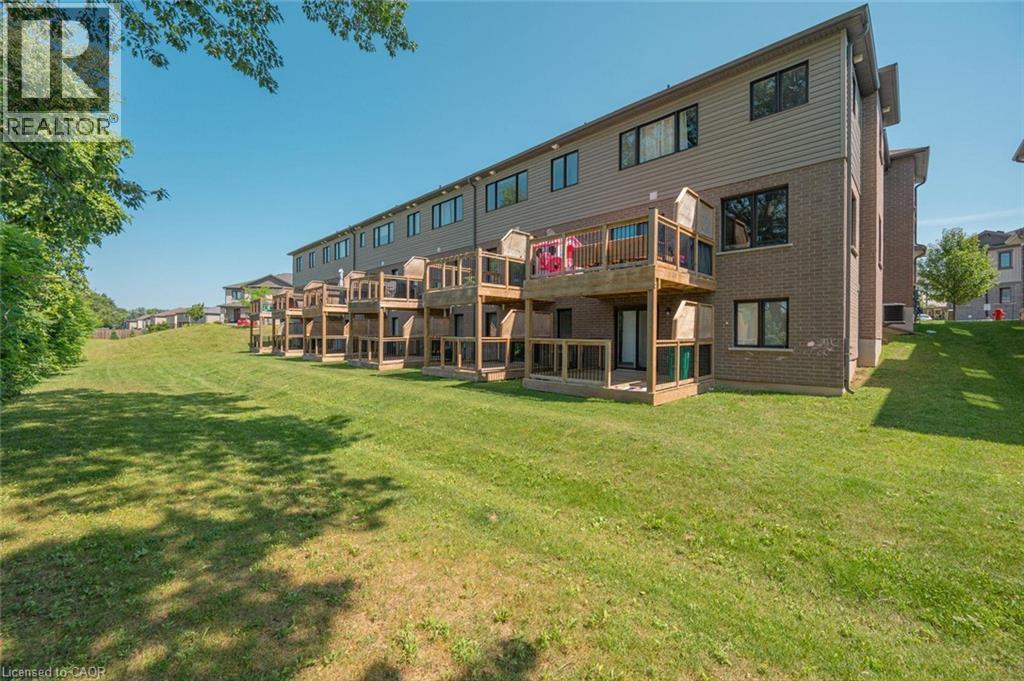 135 Hardcastle Drive Unit# 35, Cambridge, Ontario  N1S 0B6 - Photo 38 - 40854268