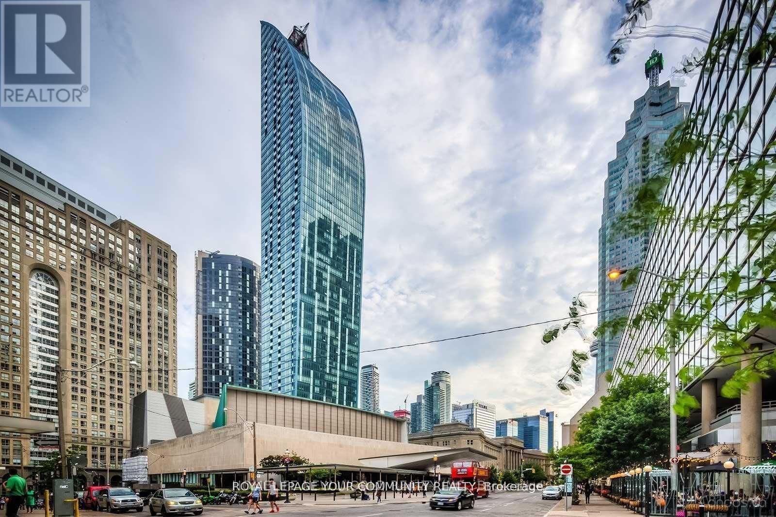 601 - 8 The Esplanade, Toronto, Ontario  M5E 0A6 - Photo 1 - C13651444
