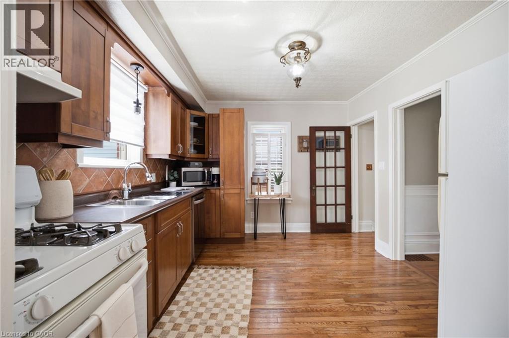 19 East 34th Street, Hamilton, Ontario  L8V 3W2 - Photo 17 - 40847418