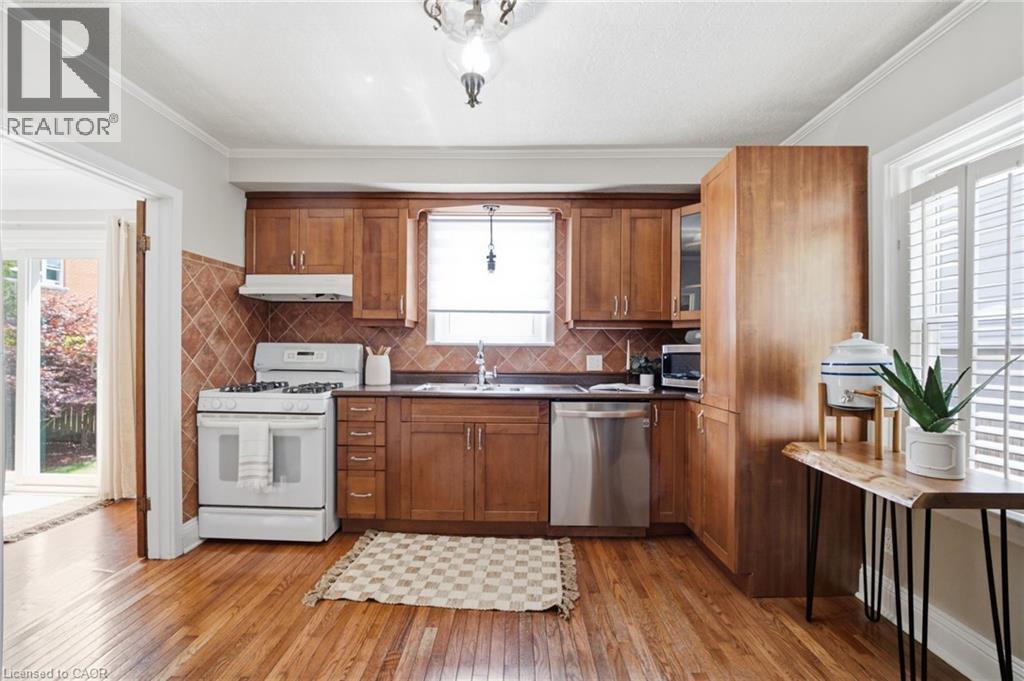 19 East 34th Street, Hamilton, Ontario  L8V 3W2 - Photo 18 - 40847418