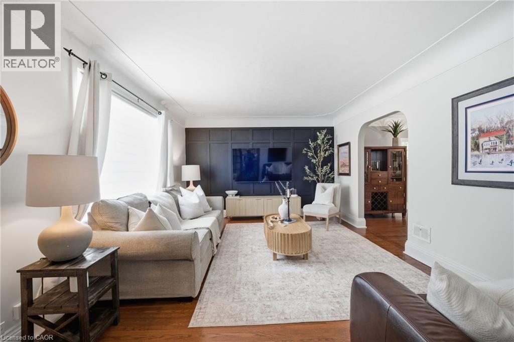 19 East 34th Street, Hamilton, Ontario  L8V 3W2 - Photo 7 - 40847418