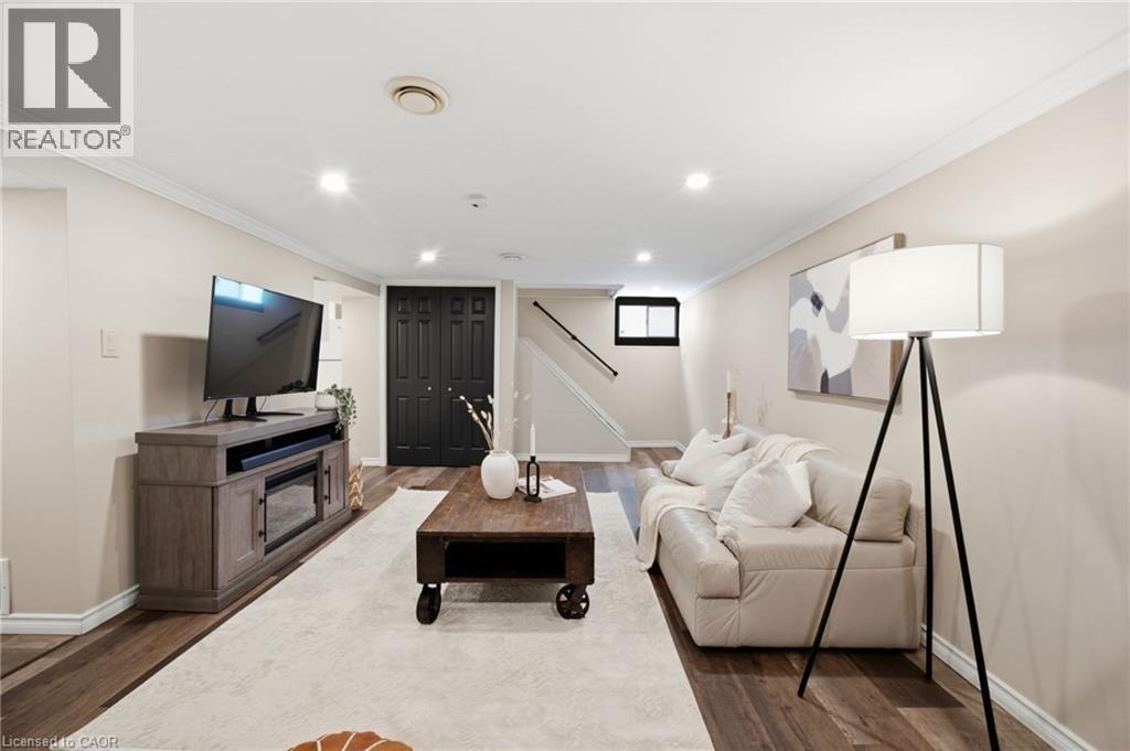 19 East 34th Street, Hamilton, Ontario  L8V 3W2 - Photo 34 - 40847418