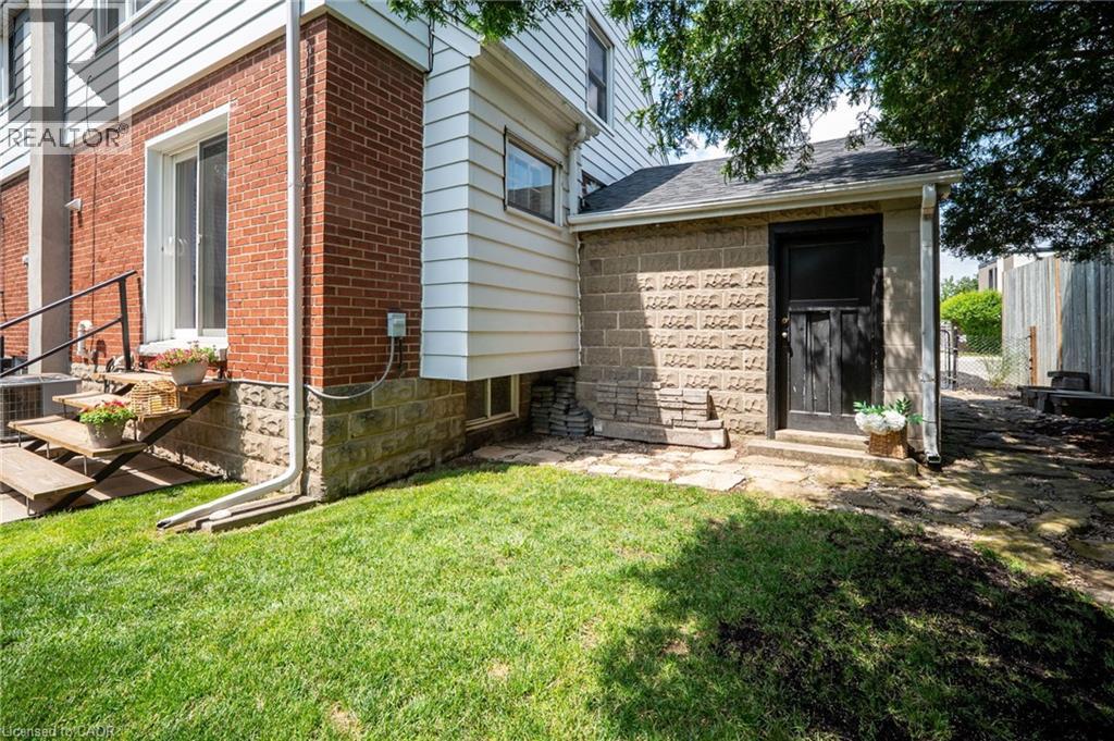 19 East 34th Street, Hamilton, Ontario  L8V 3W2 - Photo 46 - 40847418