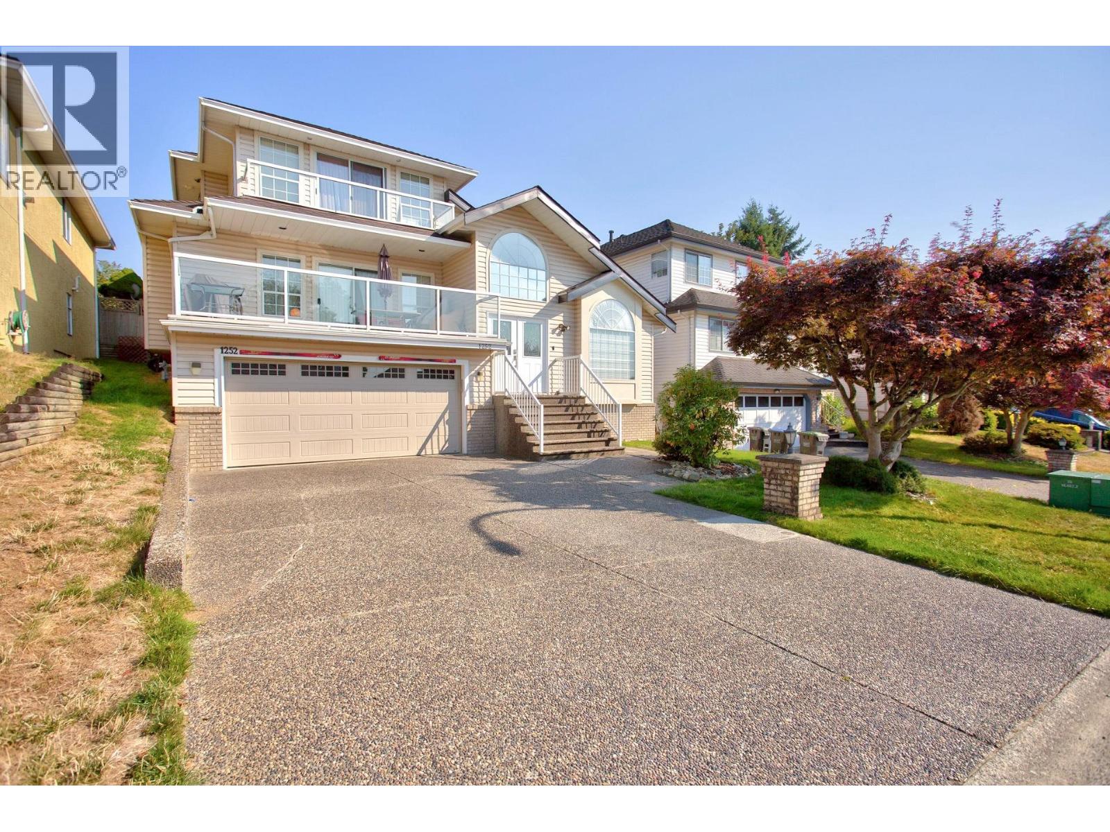 1252 Dewar Way, Port Coquitlam, British Columbia V3C 5Z1 - Photo 2 - R3153704