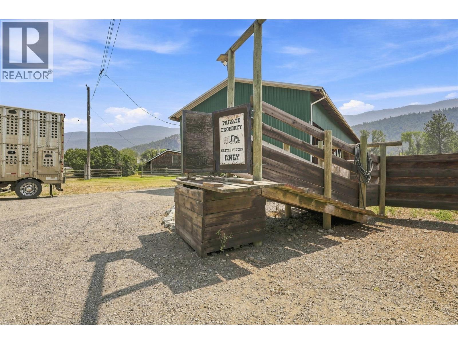 2225 Hazelhurst Road, Merritt, British Columbia  V1K 1N7 - Photo 47 - 10397115