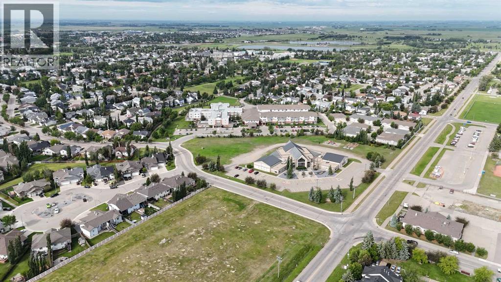 102 Strathaven Drive, Strathmore, Alberta  T1P 1P7 - Photo 3 - A2332115
