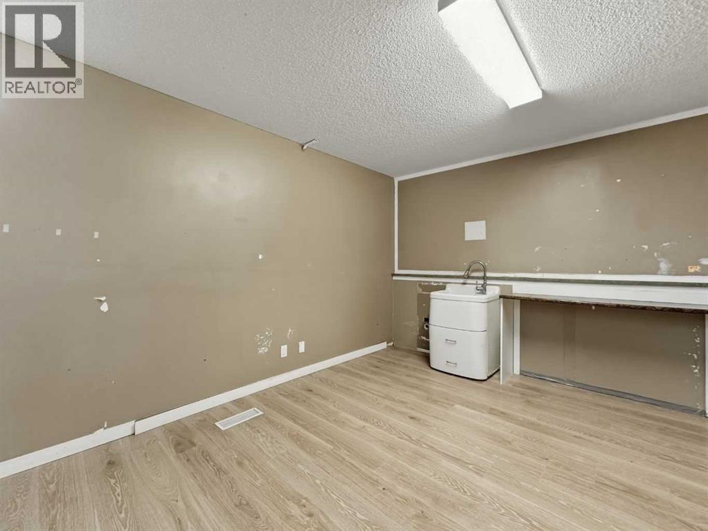 102 Strathaven Drive, Strathmore, Alberta  T1P 1P7 - Photo 23 - A2332115