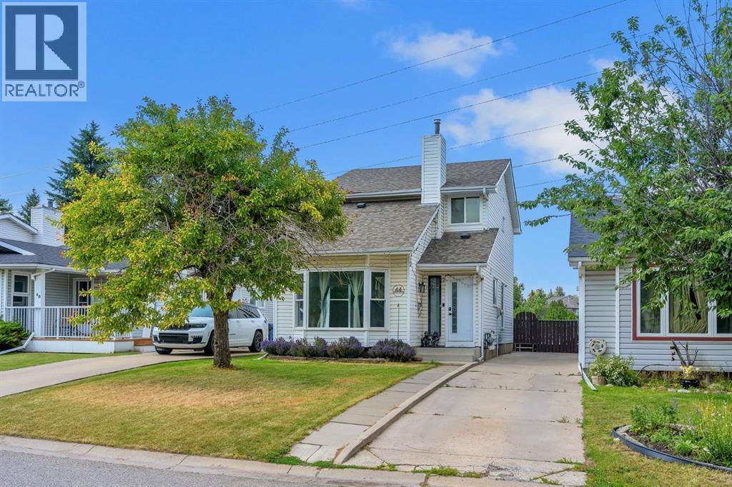 44 Strathclair Rise SW, Calgary, Alberta  T3H 1G4 - Photo 1 - A2332719