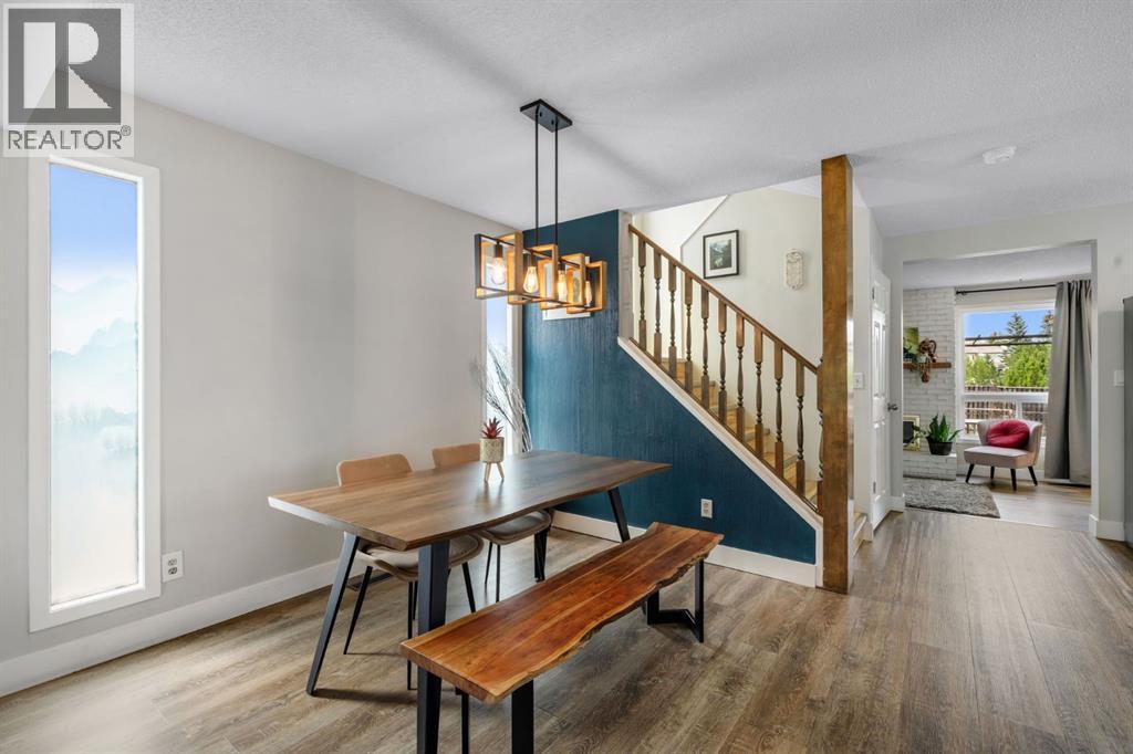44 Strathclair Rise SW, Calgary, Alberta  T3H 1G4 - Photo 8 - A2332719