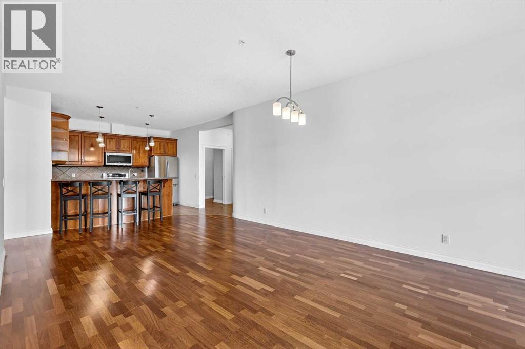 7304, 14 Hemlock Crescent SW, Calgary, Alberta  T3C 2Z1 - Photo 10 - A2334095