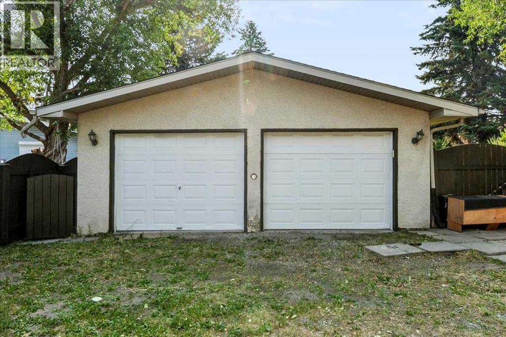 10827 Brae Road SW, Calgary, Alberta  T2W 1E2 - Photo 36 - A2335111