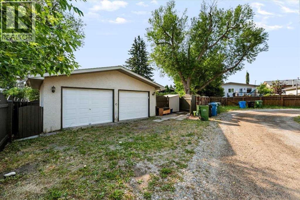 10827 Brae Road SW, Calgary, Alberta  T2W 1E2 - Photo 37 - A2335111