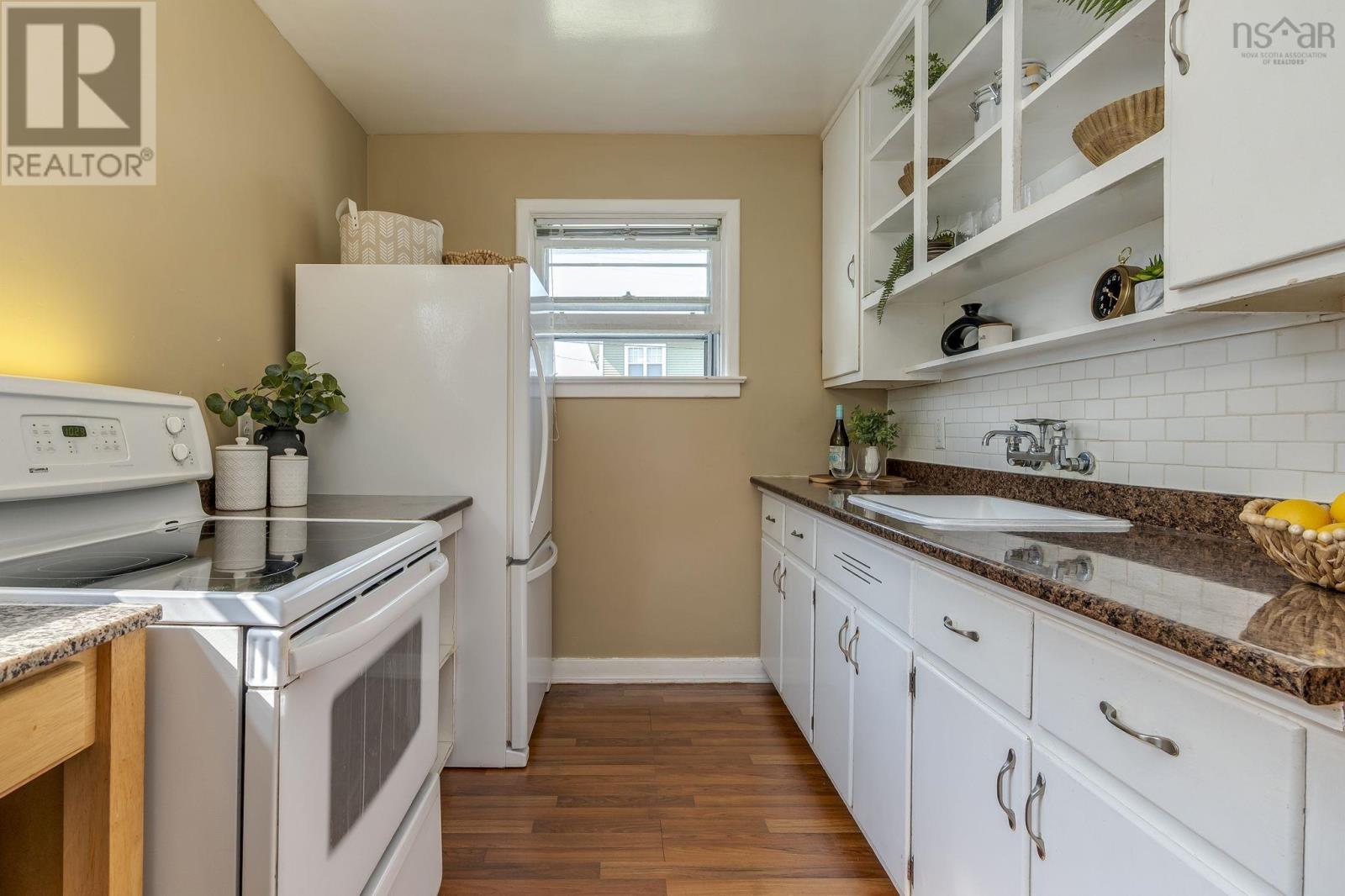 2821 Ralph Devlin Drive, Halifax, Nova Scotia  B3L 3T2 - Photo 8 - 202619882