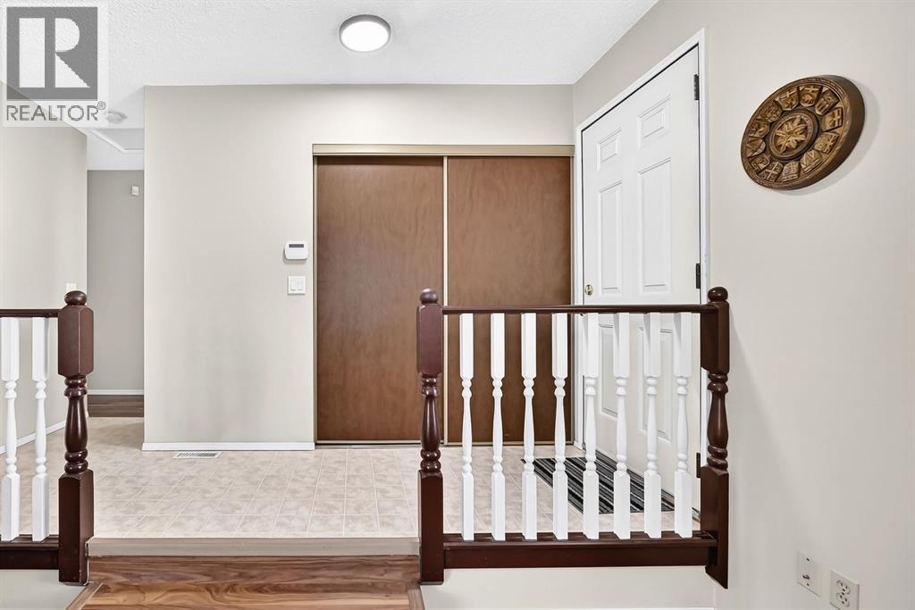 108 Falconridge Close NE, Calgary, Alberta  T3J 1A7 - Photo 5 - A2327799