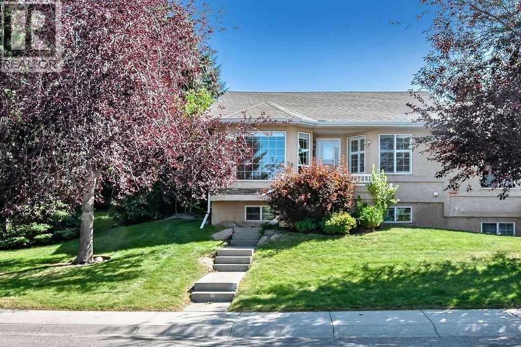 58 Sierra Morena Green SW, Calgary, Alberta  T3H 3E5 - Photo 1 - A2334582
