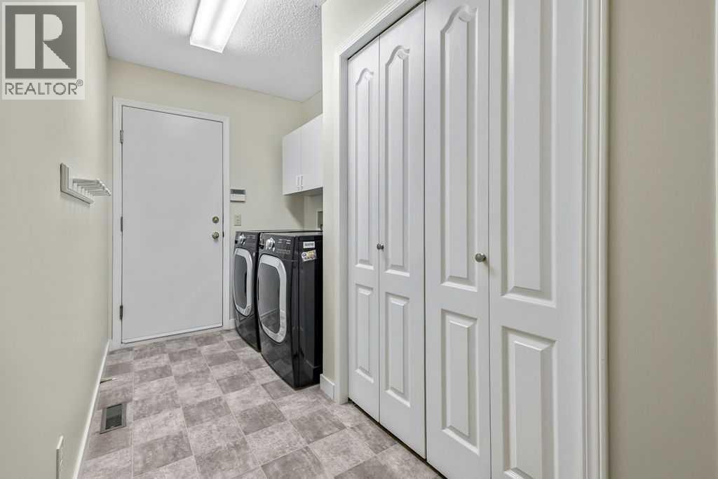 58 Sierra Morena Green SW, Calgary, Alberta  T3H 3E5 - Photo 26 - A2334582