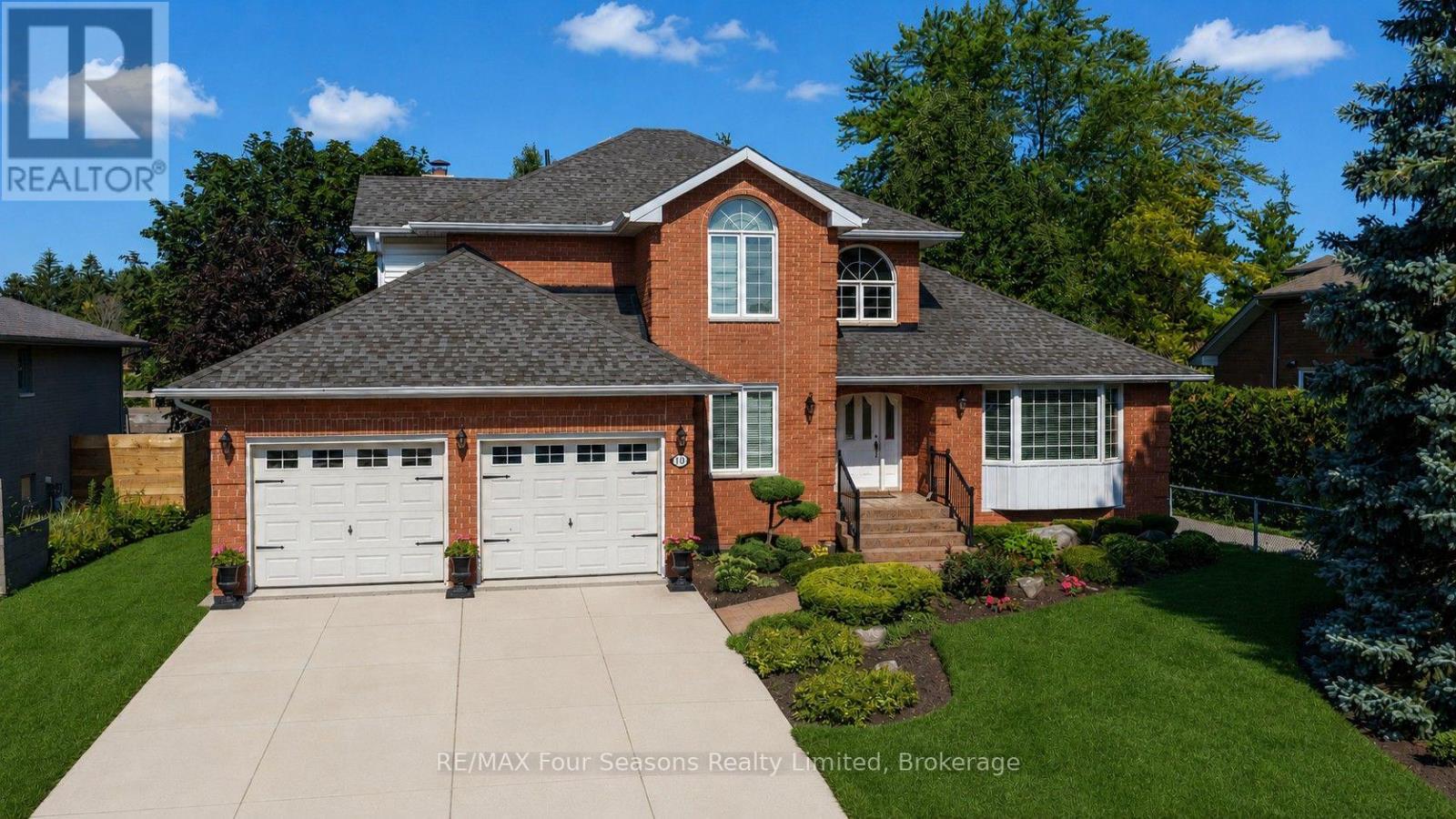 16 Carmichael Crescent, Collingwood, Ontario  L9Y 4R6 - Photo 2 - S13634656