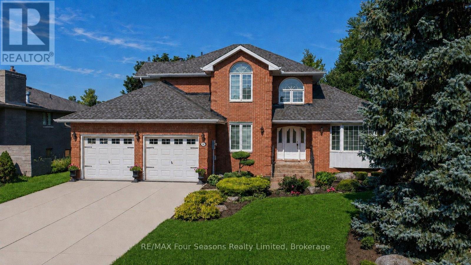 16 Carmichael Crescent, Collingwood, Ontario  L9Y 4R6 - Photo 3 - S13634656