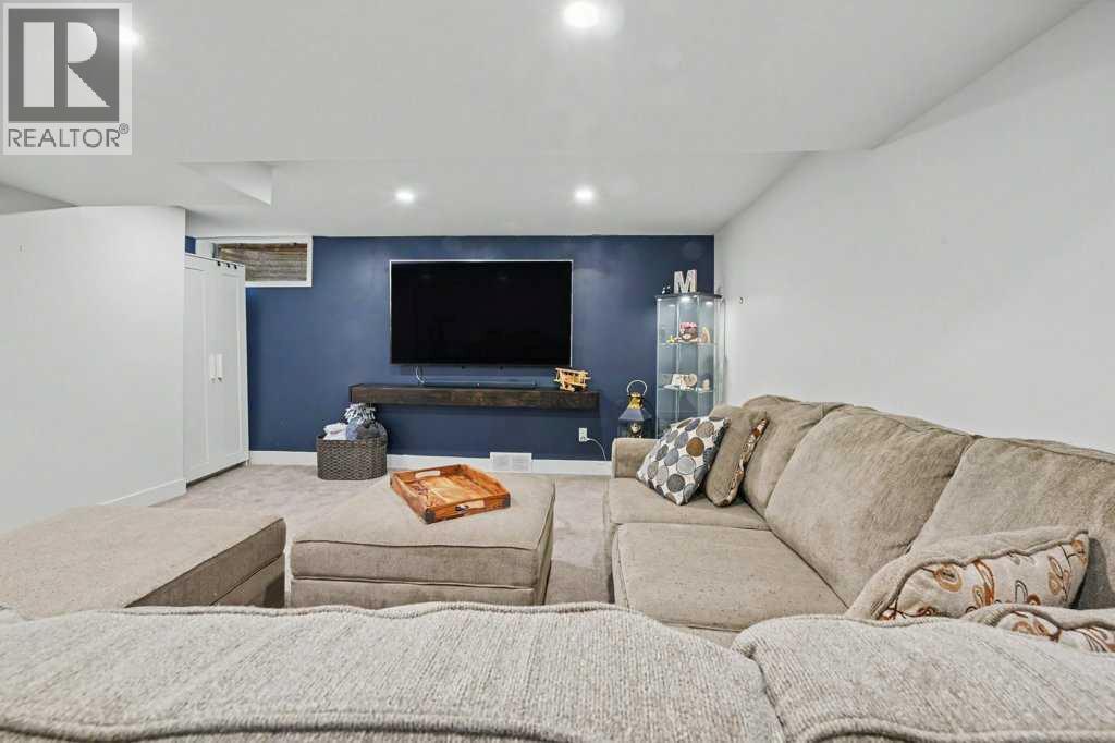 727 120 Avenue SW, Calgary, Alberta  t2w 1v4 - Photo 35 - A2335651