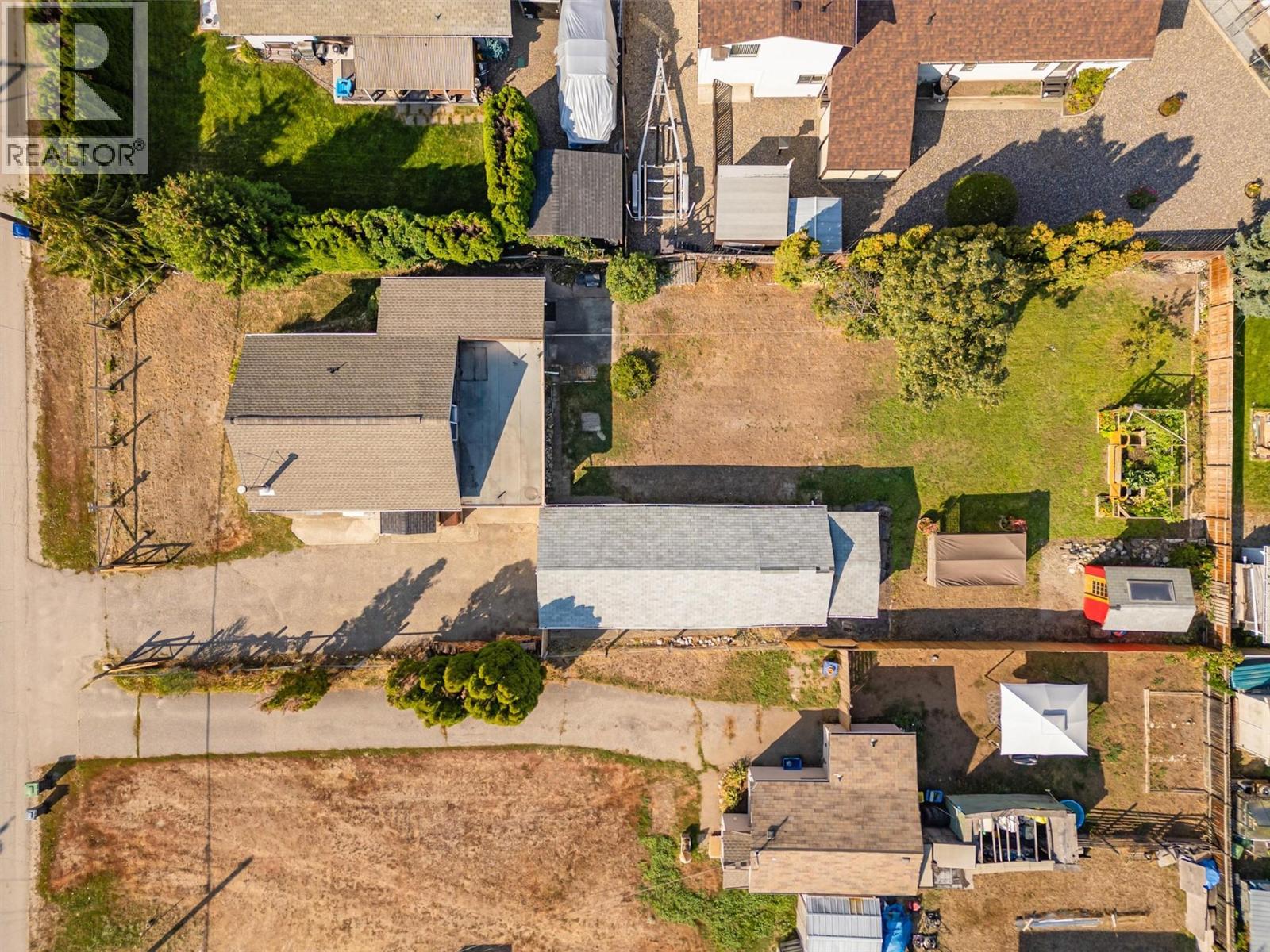 1060 Tataryn Road, Kelowna, British Columbia  V1X 1N8 - Photo 51 - 10386201
