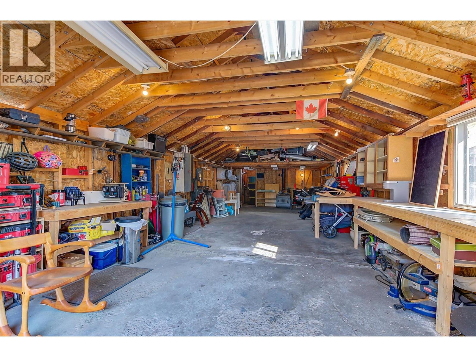 1060 Tataryn Road, Kelowna, British Columbia  V1X 1N8 - Photo 44 - 10386201