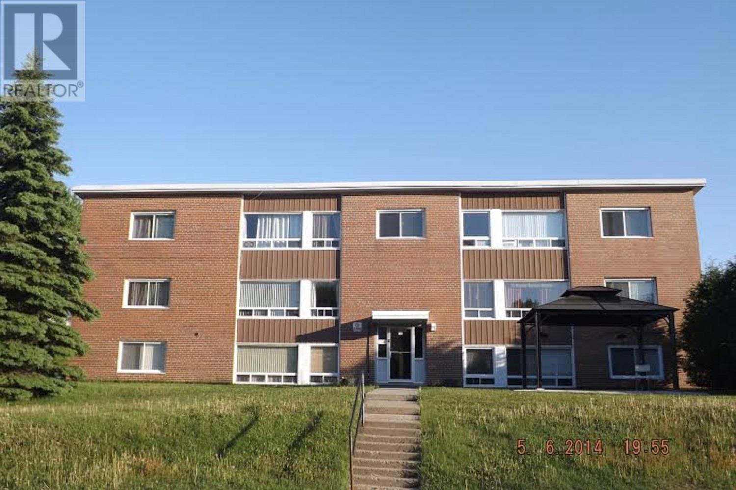 113 Hillside DR N # 4, Elliot Lake, Ontario