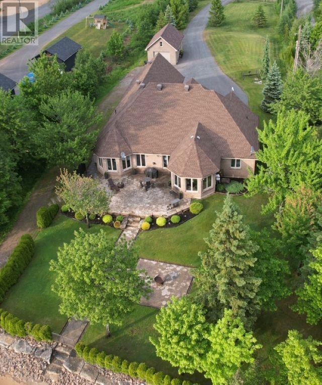 857 Sunnyside Beach Rd, Sault Ste. Marie, Ontario  P6A 6K4 - Photo 46 - SM262071