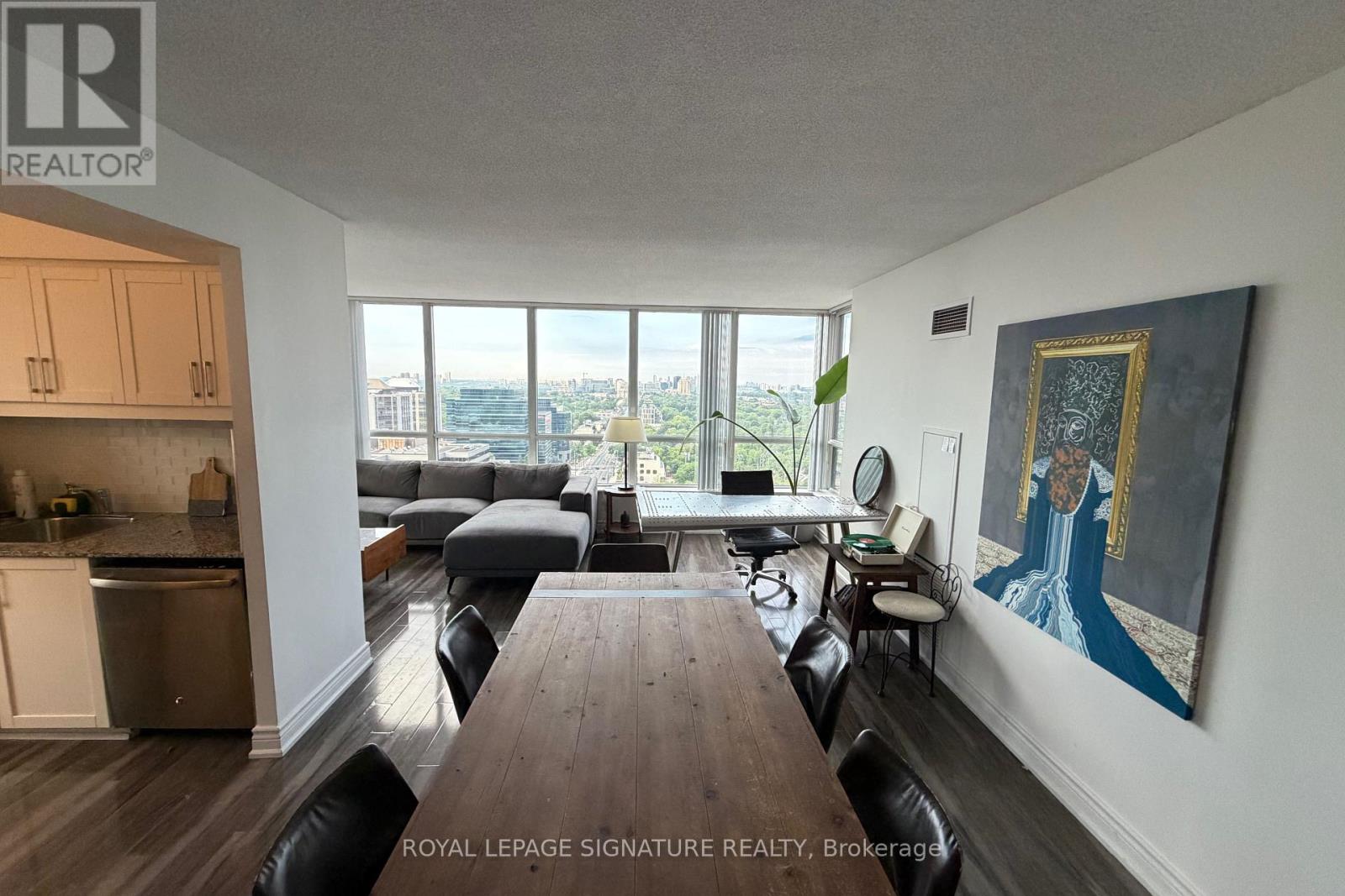 2210 - 33 Sheppard Avenue E, Toronto, Ontario  M2N 7K1 - Photo 2 - C13649458