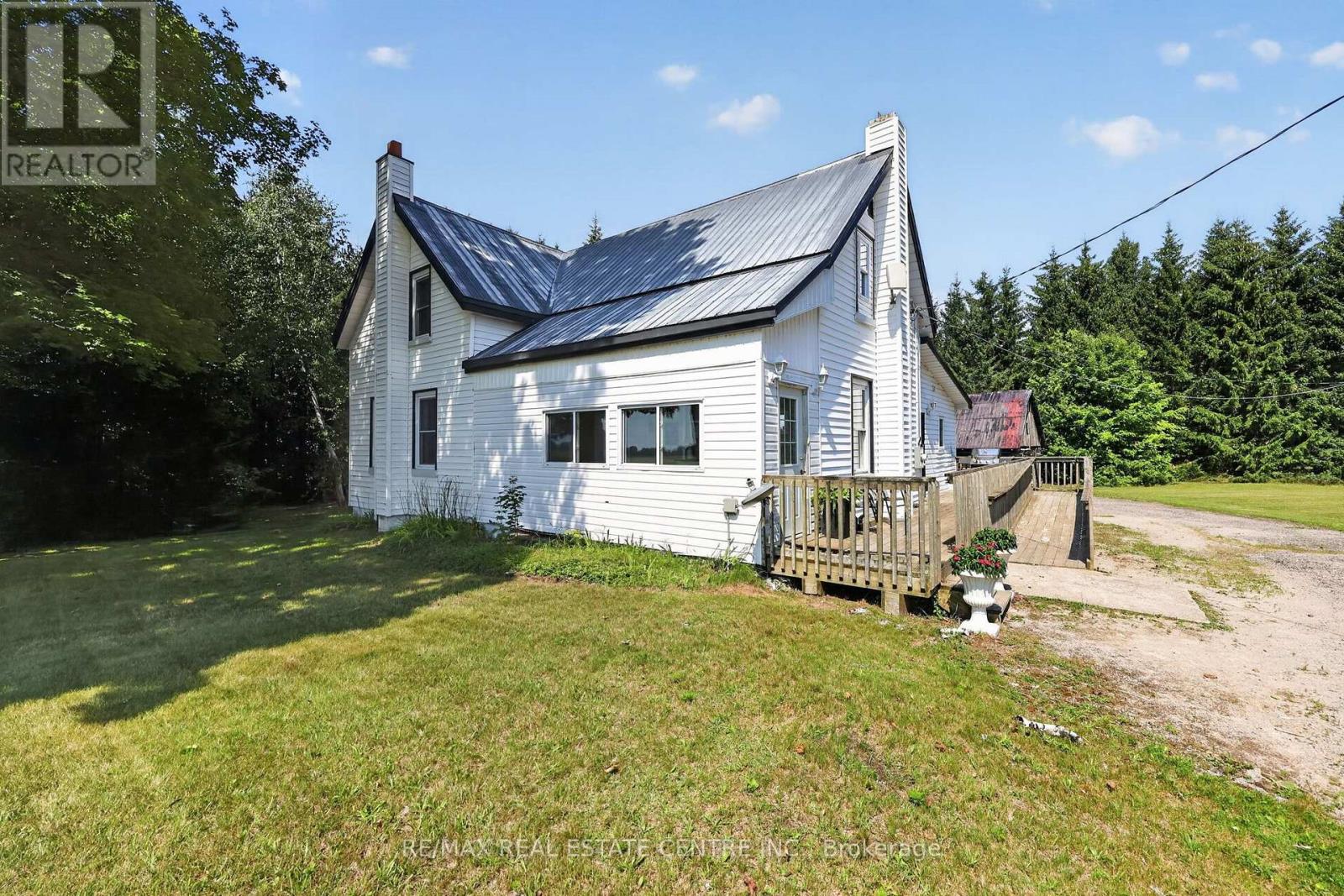 652 Concession 18 W, Tiny, Ontario  L9M 1R3 - Photo 2 - S13651152