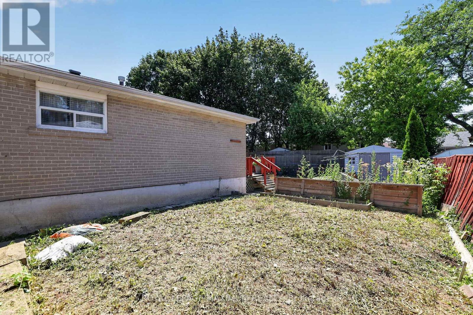 42 Pergola Road, Toronto, Ontario M9W 5K6 - Photo 34 - W13649016