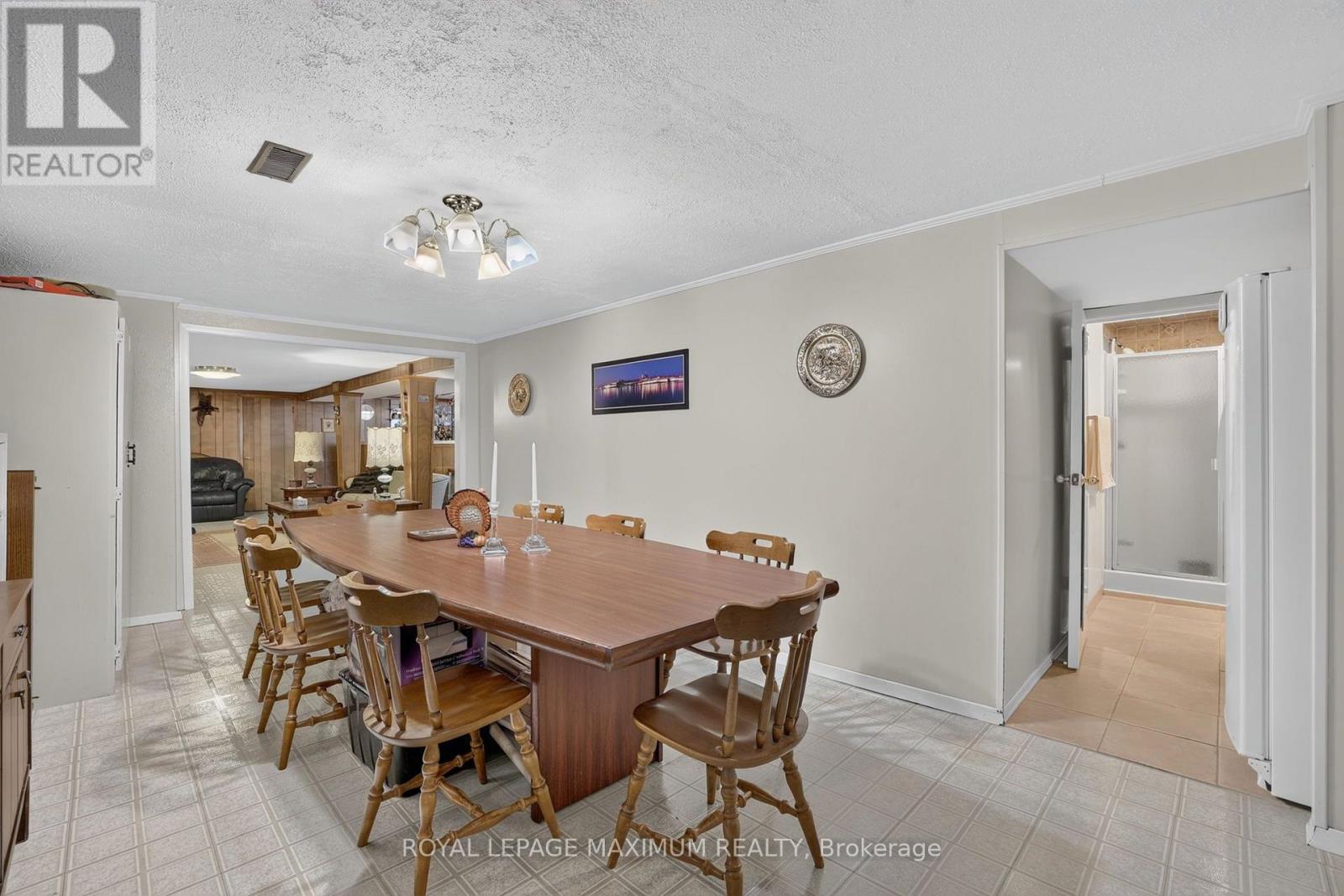 42 Pergola Road, Toronto, Ontario M9W 5K6 - Photo 27 - W13649016