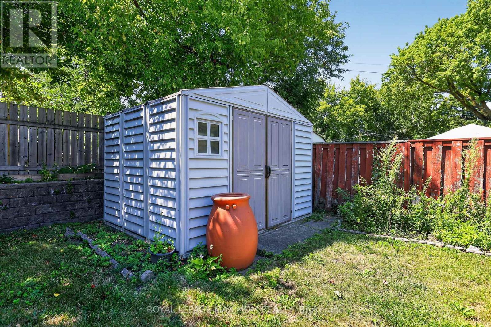 42 Pergola Road, Toronto, Ontario M9W 5K6 - Photo 36 - W13649016