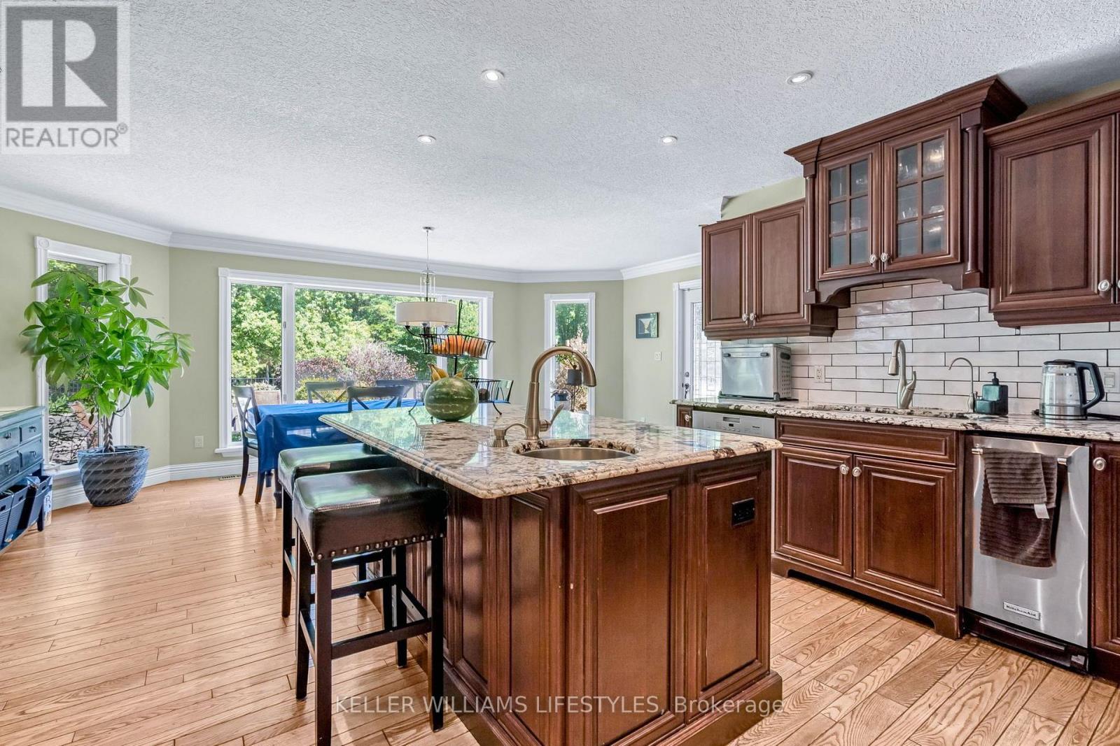 14 Lansdowne Park Crescent, Middlesex Centre, Ontario  N0L 1R0 - Photo 19 - X13651580