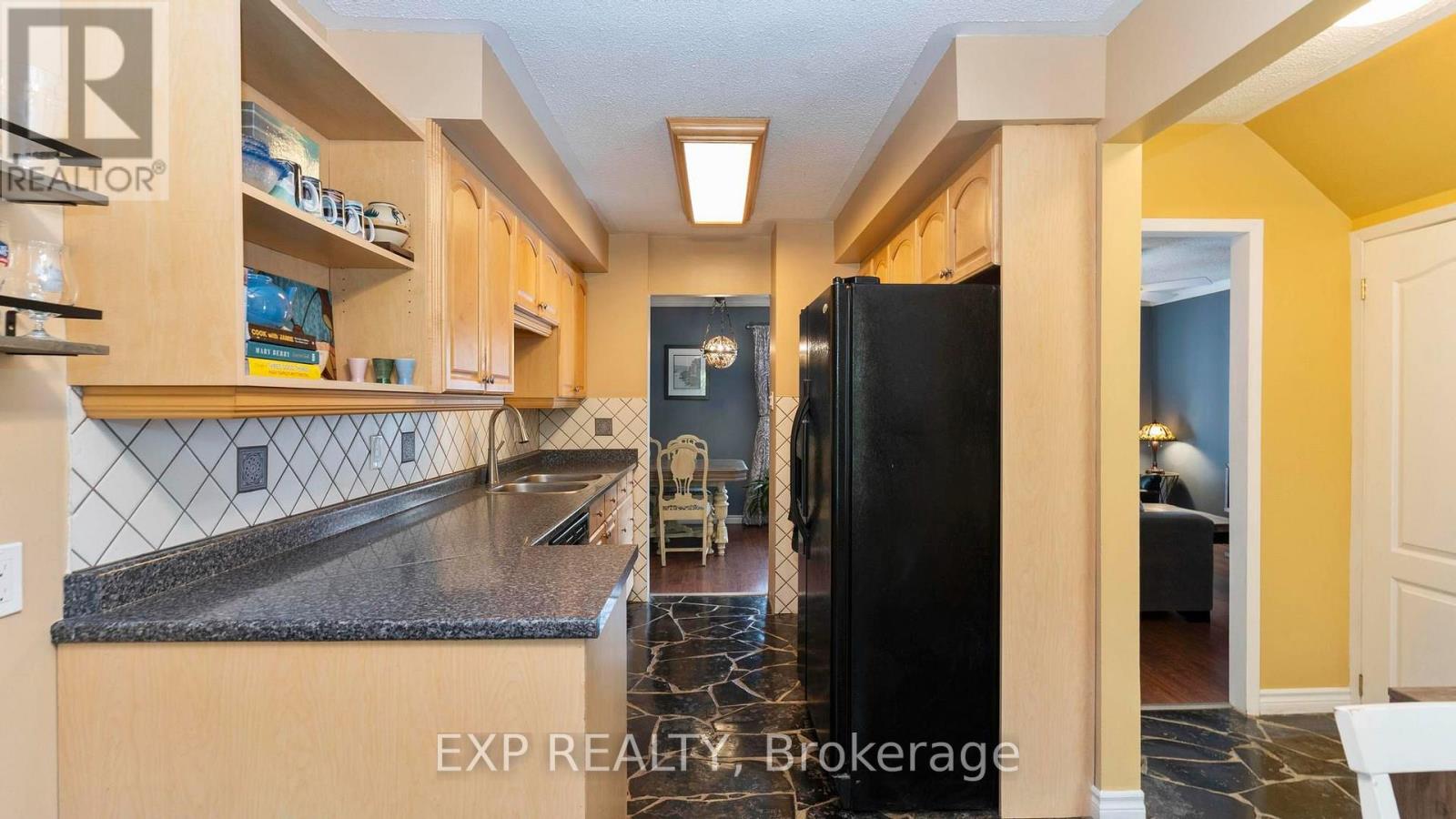 116 Glenroy Crescent, London South, Ontario  N5Z 4H7 - Photo 4 - X13651672