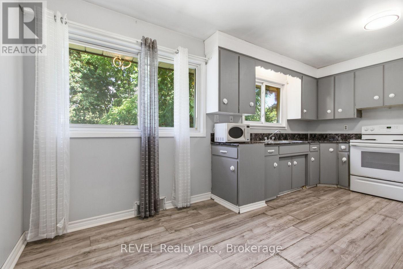 3664 Arlington Avenue, Niagara Falls, Ontario  L2J 2X2 - Photo 5 - X13644324