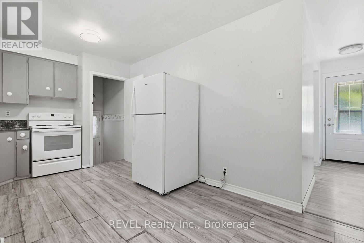 3664 Arlington Avenue, Niagara Falls, Ontario  L2J 2X2 - Photo 6 - X13644324