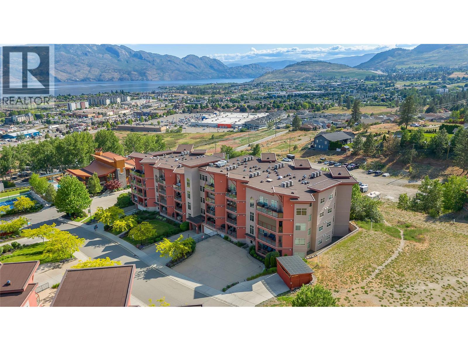 3220 Skyview Lane Unit# 302, West Kelowna, British Columbia  V4T 3J4 - Photo 2 - 10388506