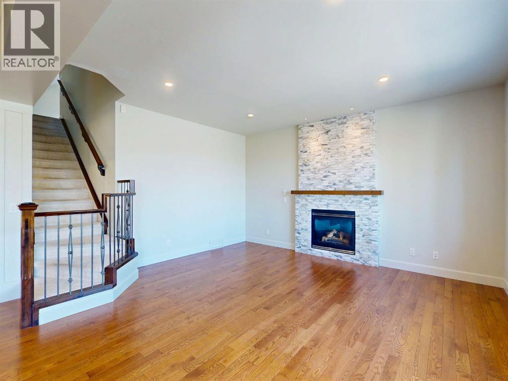 54 Royal Ridge Mount NW, Calgary, Alberta  T3G 5Z3 - Photo 15 - A2333179