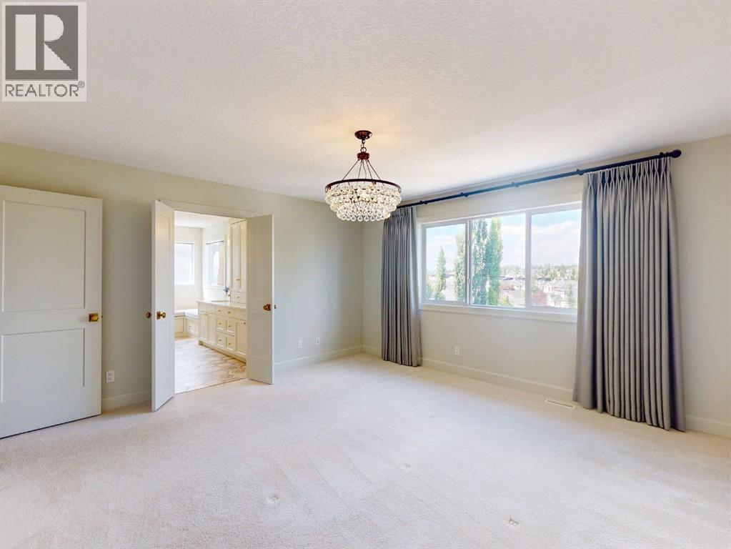 54 Royal Ridge Mount NW, Calgary, Alberta  T3G 5Z3 - Photo 30 - A2333179