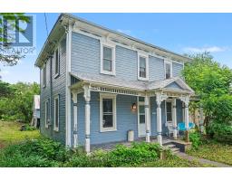 18 MOFFAT STREET, North Dundas, Ontario