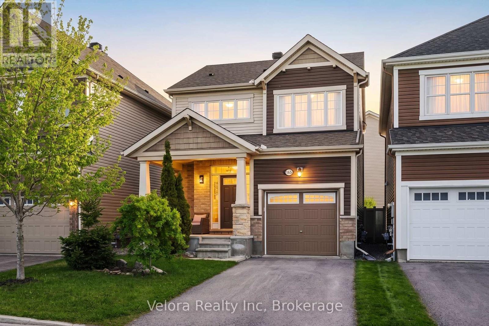 165 Santolina Street, Ottawa, Ontario  K2S 0W9 - Photo 2 - X13651752