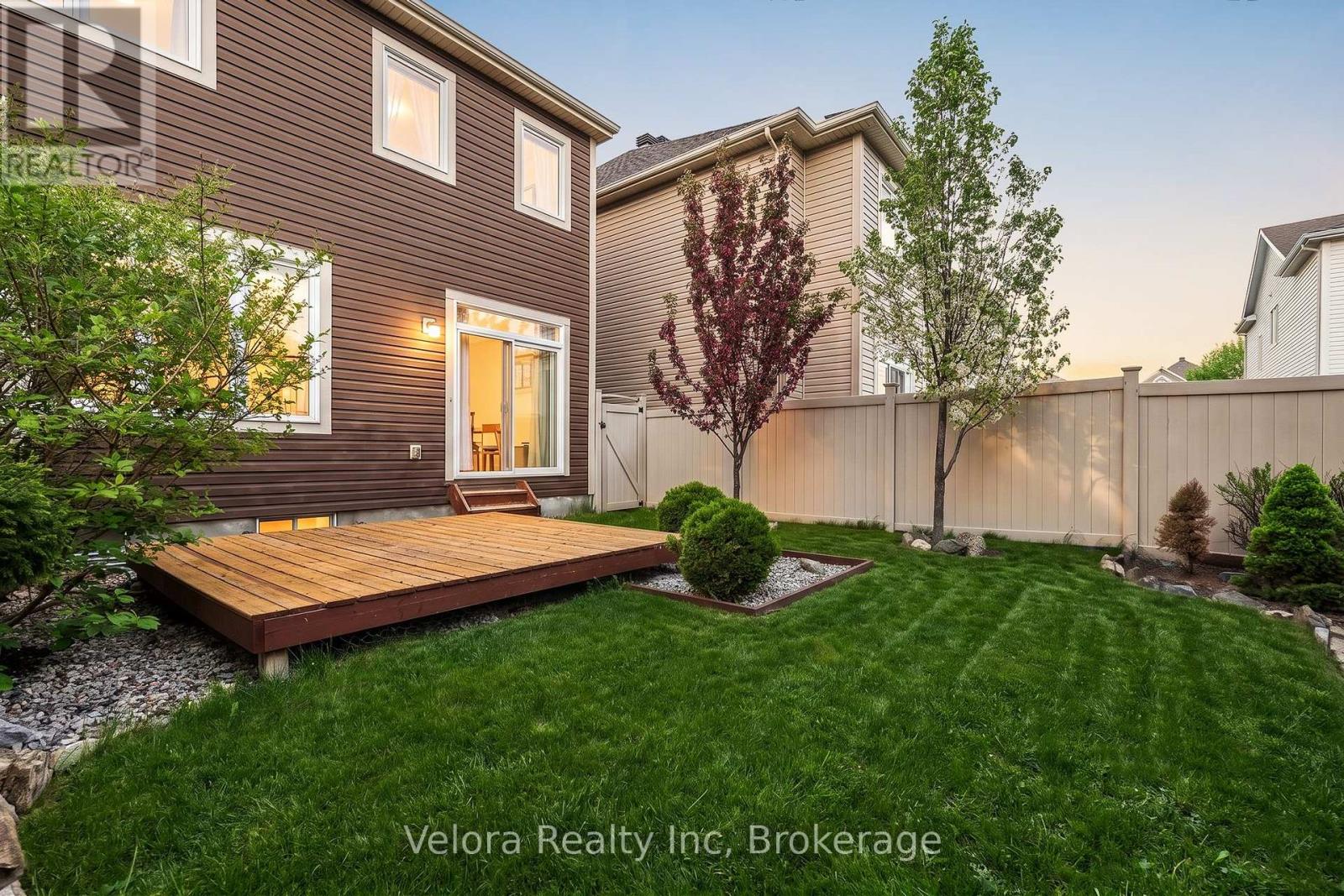 165 Santolina Street, Ottawa, Ontario  K2S 0W9 - Photo 6 - X13651752
