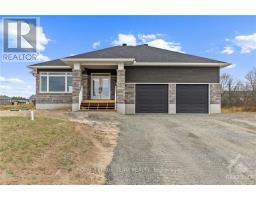 19 IRVIN WOERMKE STREET, McNab/Braeside, Ontario