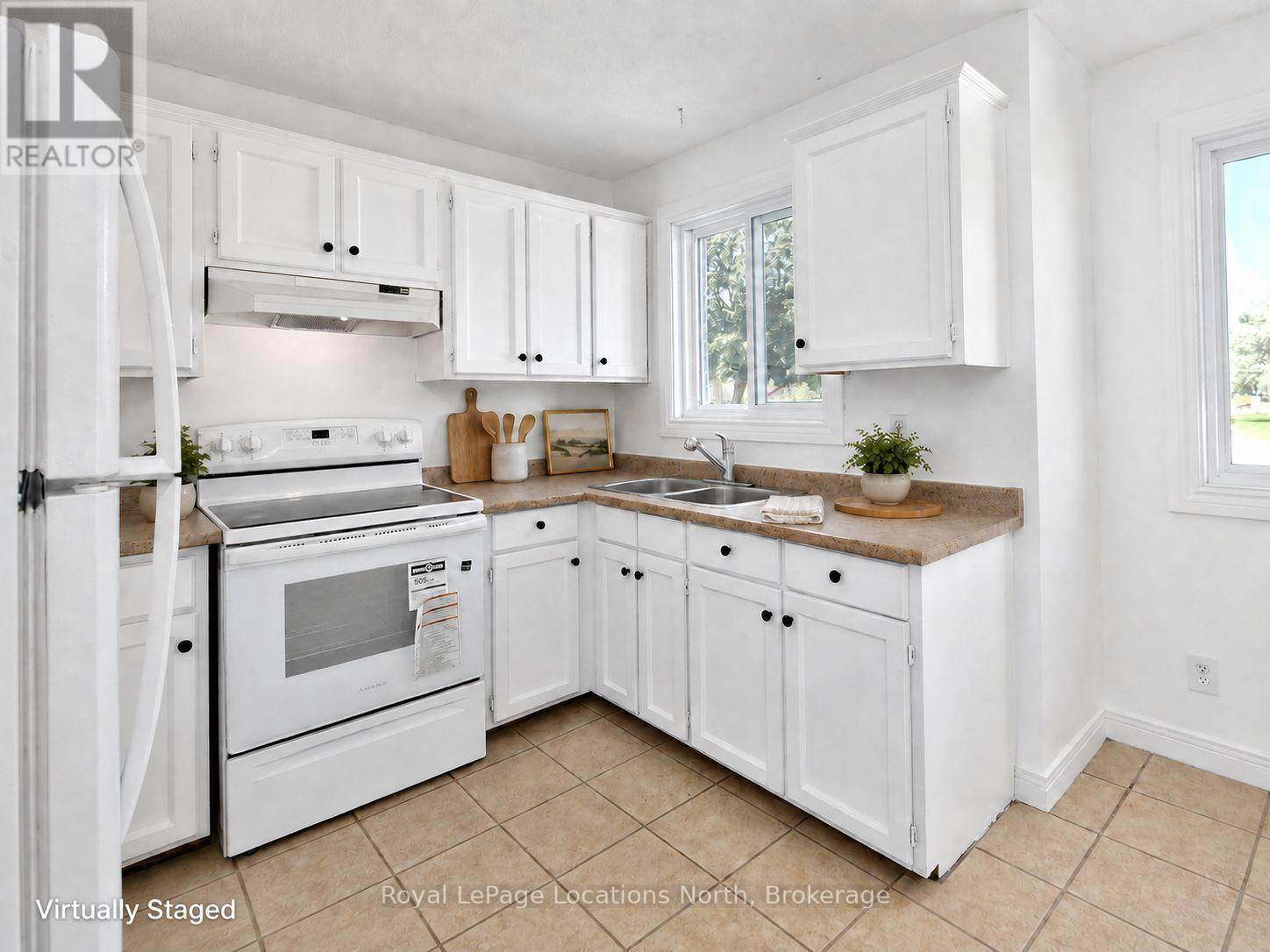 724 Ste Marie Street, Collingwood, Ontario  L9Y 4T5 - Photo 15 - S13651184