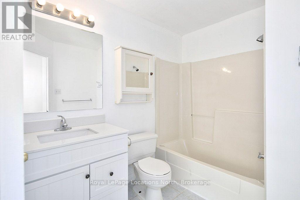724 Ste Marie Street, Collingwood, Ontario  L9Y 4T5 - Photo 34 - S13651184