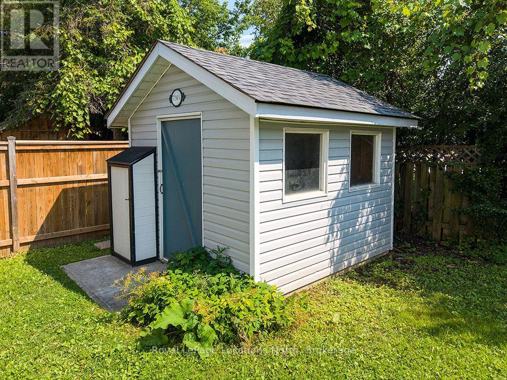 724 Ste Marie Street, Collingwood, Ontario  L9Y 4T5 - Photo 41 - S13651184