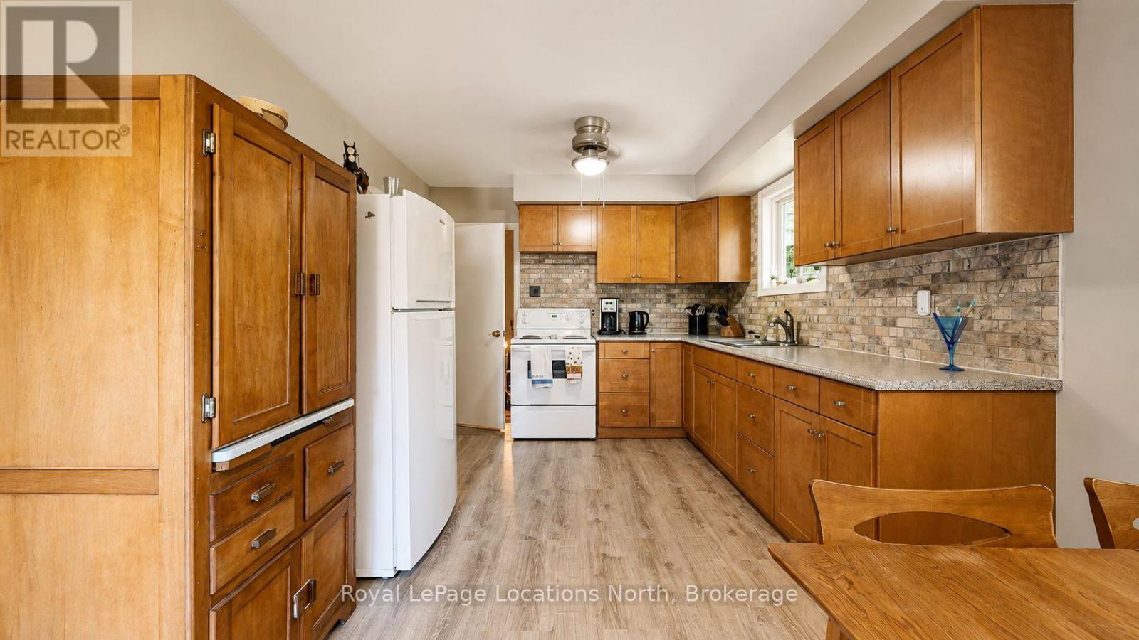 74 27th Street N, Wasaga Beach, Ontario  L9Z 2E5 - Photo 7 - S13651676